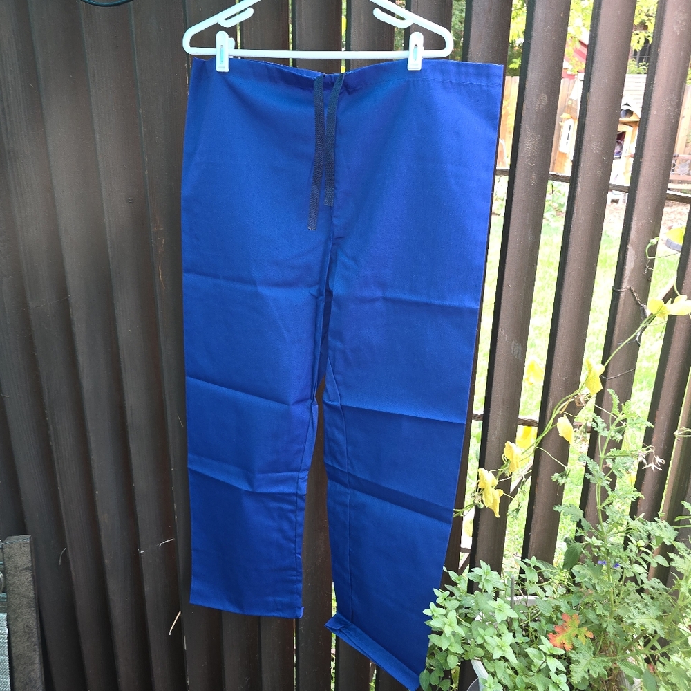 Fashion Seal Healthcare size medium pants